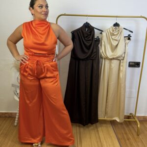 Traje orange